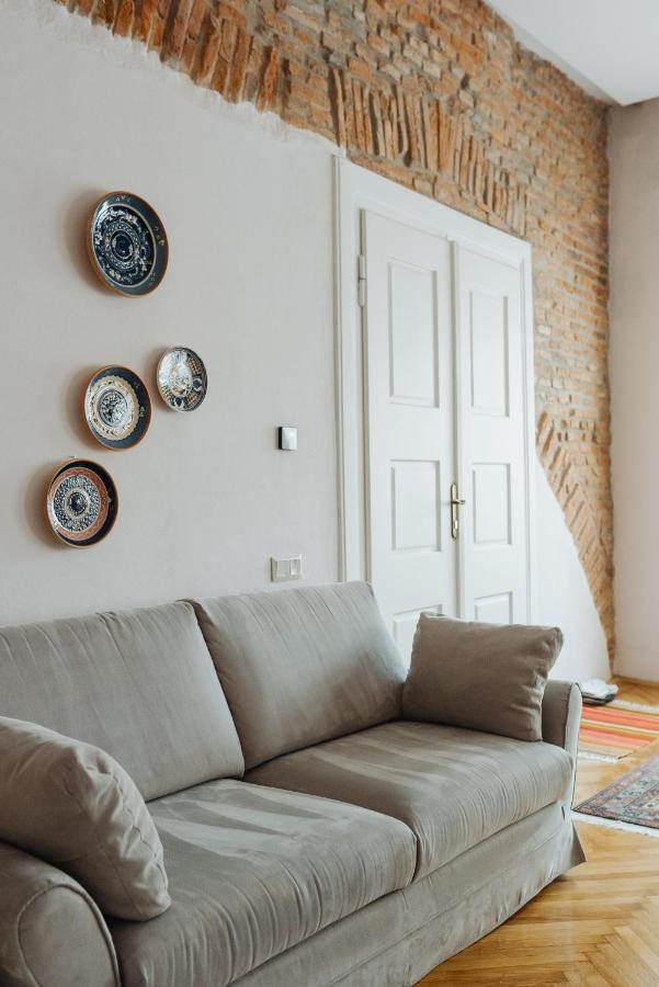 Apor Apartments คลูจ-นาโปกา ภายนอก รูปภาพ