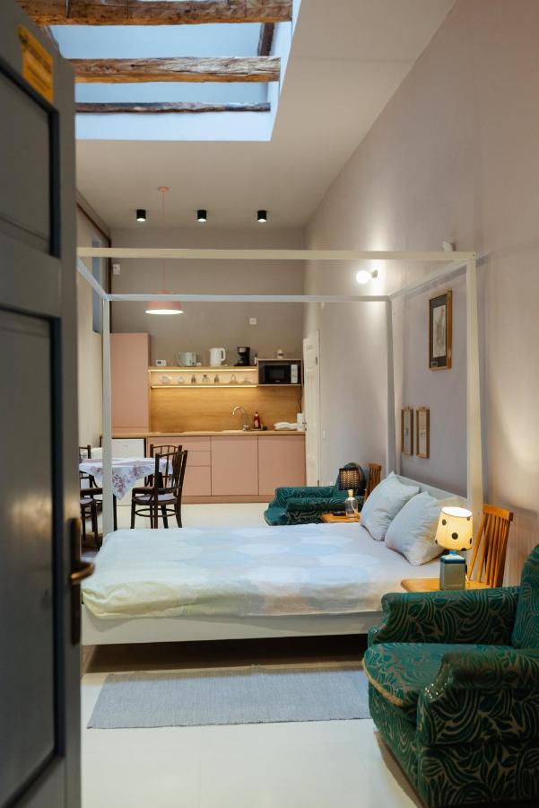 Apor Apartments คลูจ-นาโปกา ภายนอก รูปภาพ